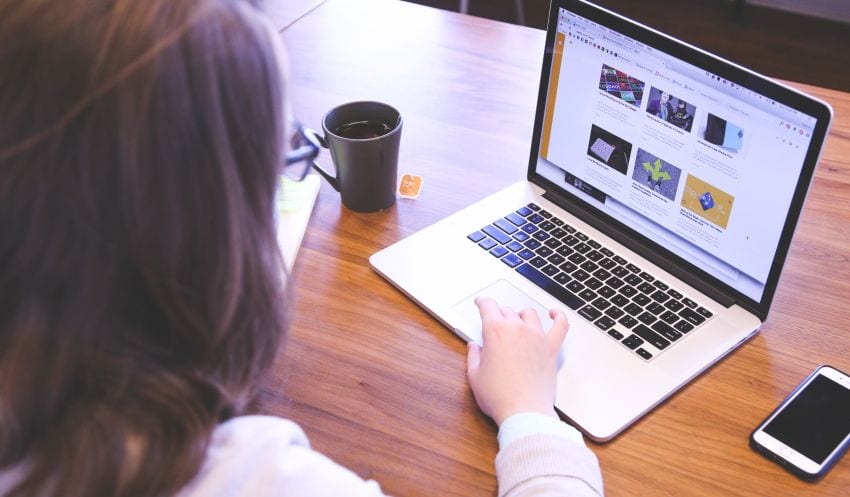 woman-using-laptop